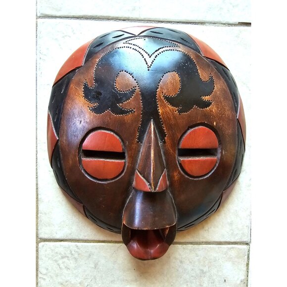 African Sun Mask Handcrafted Wooden Handcarved Tribal Wall Hanging